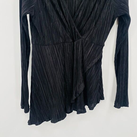 ASOS Size 12 Black Long Sleeve Wrap Top in Plisse with Asymmetric Hem - Picture 4 of 10
